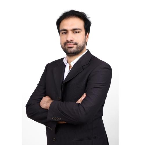 Fayyaz Ahmad, Data-Driven Marketer & IT